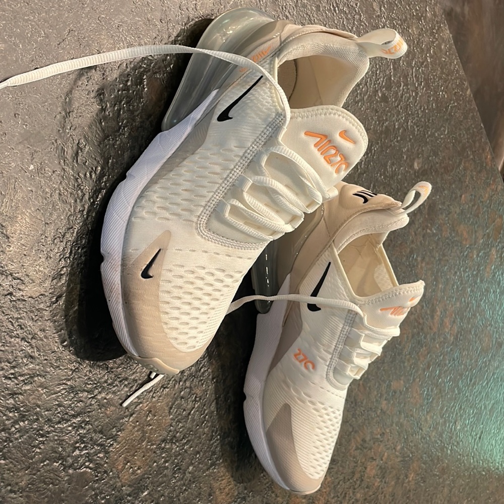 Nike Air max shoes women’s 10 Air270